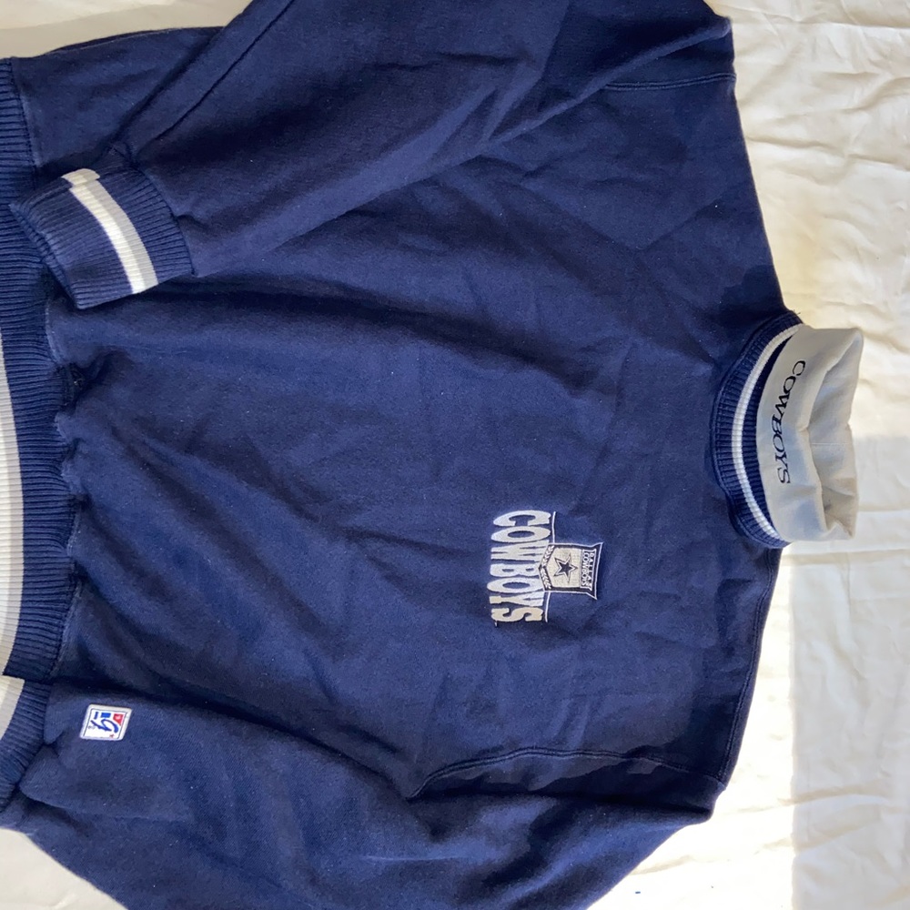 Vintage COWBOYS sweatshirt!